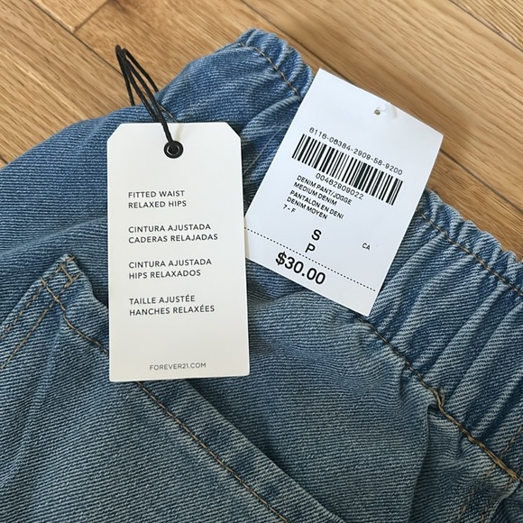 Forever 21 - blue jeans - Picture 5 of 5
